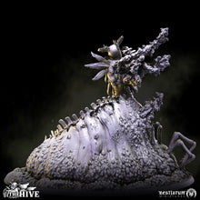 Load image into Gallery viewer, The Hive Queen | The Hive | Bestiarum | Miniatures | D&amp;D | Wargaming | DnD