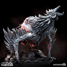 Load image into Gallery viewer, Baby Cockatrice | The Wilds | Bestiarum | Miniatures D&amp;D Wargaming DnD