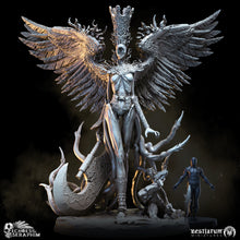 Load image into Gallery viewer, Zarael, the Faceless Queen | Echoes of the Seraphim | Bestiarum | Miniatures D&amp;D Wargaming DnD