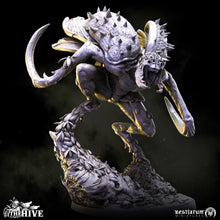 Load image into Gallery viewer, Locust Defenders | The Hive | Bestiarum | Miniatures | D&amp;D | Wargaming | DnD