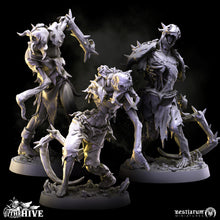 Load image into Gallery viewer, Chitin Thralls | The Hive | Bestiarum | Miniatures | D&amp;D | Wargaming | DnD