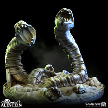 Load image into Gallery viewer, Swamp Leeches | Scrappers of Allstein | Bestiarum | Miniatures D&amp;D Wargaming DnD