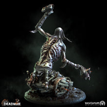 Load image into Gallery viewer, Crippled Giant | Deadmire | Bestiarum | Miniatures D&amp;D Wargaming DnD