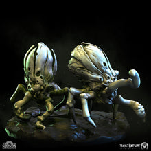 Load image into Gallery viewer, Cramplers | Gorgon Catacombs | Bestiarum | Miniatures D&amp;D Wargaming DnD