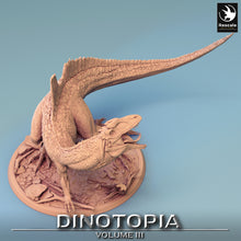 Load image into Gallery viewer, Concavenator - Cry - Dinotopia - Rescale Miniatures - Wargaming D&amp;D DnD