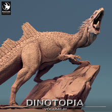 Load image into Gallery viewer, Concavenator - Scream - Dinotopia - Rescale Miniatures - Wargaming D&amp;D DnD