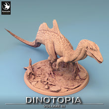 Load image into Gallery viewer, Concavenator - Walk - Dinotopia - Rescale Miniatures - Wargaming D&amp;D DnD