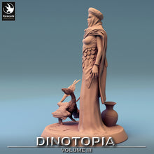 Load image into Gallery viewer, Discuss Woman - Dinotopia - Rescale Miniatures - Wargaming D&amp;D DnD