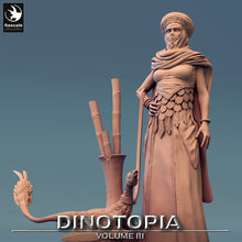 Load image into Gallery viewer, Discuss Woman - Dinotopia - Rescale Miniatures - Wargaming D&amp;D DnD