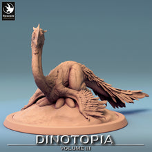 Load image into Gallery viewer, Oviraptor - Brood - Dinotopia - Rescale Miniatures - Wargaming D&amp;D DnD