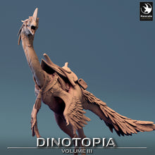 Load image into Gallery viewer, Oviraptor - Stance Saddled No Rider - Dinotopia - Rescale Miniatures - Wargaming D&amp;D DnD
