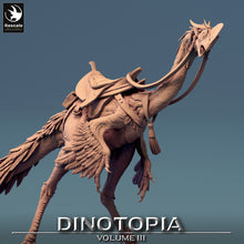 Load image into Gallery viewer, Oviraptor - Stare With Saddle - Dinotopia - Rescale Miniatures - Wargaming D&amp;D DnD