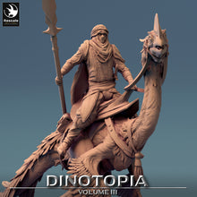 Load image into Gallery viewer, Oviraptor - Turn With Rider - Dinotopia - Rescale Miniatures - Wargaming D&amp;D DnD