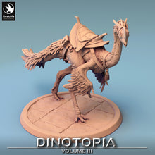 Load image into Gallery viewer, Oviraptor - Turn Saddle No Rider- Dinotopia - Rescale Miniatures - Wargaming D&amp;D DnD