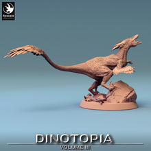 Load image into Gallery viewer, Pyroraptor - Wild Rock - Dinotopia - Rescale Miniatures - Wargaming D&amp;D DnD