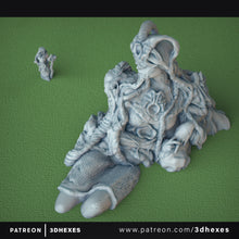 Load image into Gallery viewer, Statue of the Fallen Goddess - 3DHexes Wargaming Terrain D&amp;D DnD