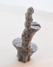Load image into Gallery viewer, Demon Spider Nesting Column - Skyless Realms 28mm 32mm Wargaming Terrain D&amp;D, DnD