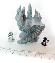 Load image into Gallery viewer, Stairway Pedestal - Skyless Realms 28mm 32mm Wargaming Terrain D&amp;D, DnD