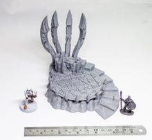 Load image into Gallery viewer, Summoning Circle Dais - Skyless Realms 28mm 32mm Wargaming Terrain D&amp;D, DnD