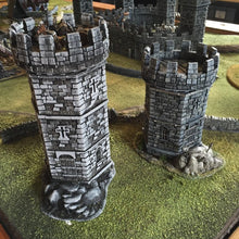 Load image into Gallery viewer, War Tower - Winterdale 28mm Wargaming Terrain D&amp;D, DnD