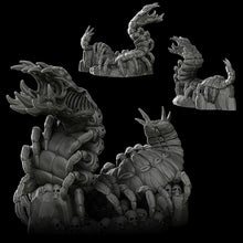 Load image into Gallery viewer, Chitterworm - Wargaming Miniatures Monster Rocket Pig Games D&amp;D, DnD