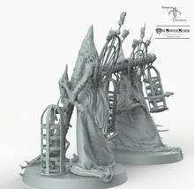 Load image into Gallery viewer, Executioner - Mini Monster Mayhem Wargaming Miniatures Games D&amp;D DnD