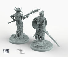 Load image into Gallery viewer, Draugr King - Barrow Wight - Wargaming Miniatures Monster Asgard Rising D&amp;D DnD