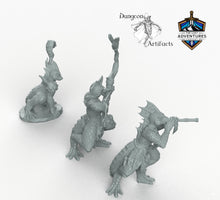 Load image into Gallery viewer, Female Lizardfolk - Lost Adventures Wargaming D&amp;D DnD Mini Monster