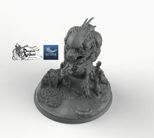 Load image into Gallery viewer, The Shunned 1 - Suttungr Miniatures Monster D&amp;D DnD