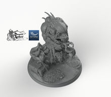 Load image into Gallery viewer, The Shunned 1 - Suttungr Miniatures Monster D&amp;D DnD