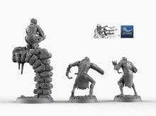 Load image into Gallery viewer, Vampire Strigoi Lessers - Suttungr Miniatures Monster D&amp;D DnD