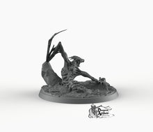 Load image into Gallery viewer, Undead Crawler - Printomancer3D Printomancer Miniatures Wargaming D&amp;D DnD